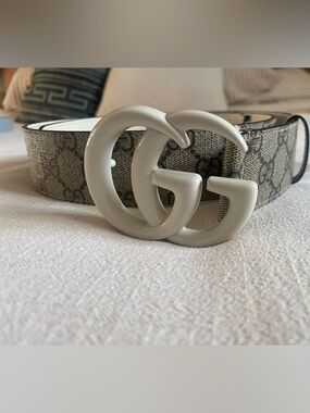 Gucci beige and white GG Buckle Monogram Belt